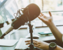 12 personal finances podcasts for your daily commute